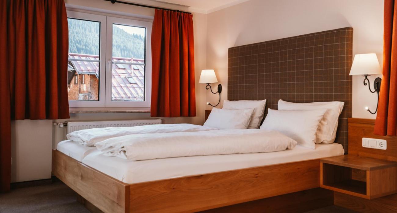 Hotel Alpengasthof Loewen Bad Hindelang Room photo